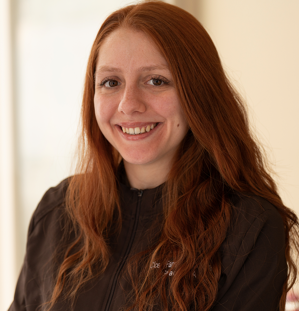 staff member Grace's headshot